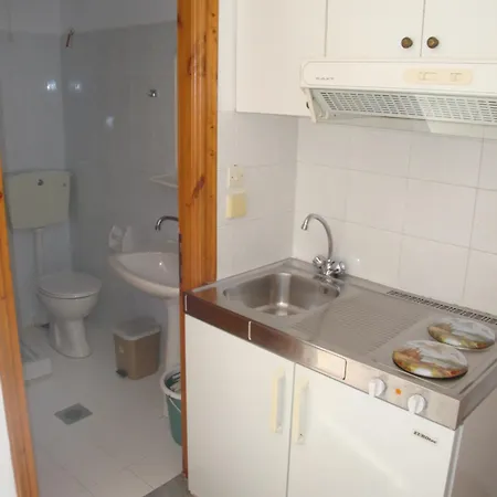 Filaktos Apartman *