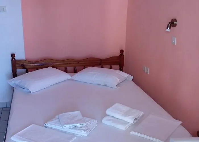 Filaktos * Skála Sotíros